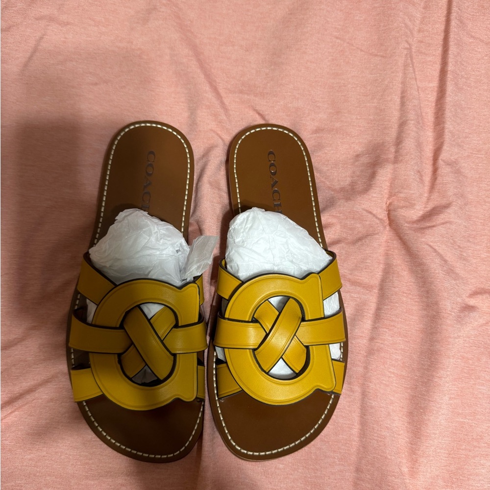 Coach Leather Issa Sandal - Picture 3 of 3